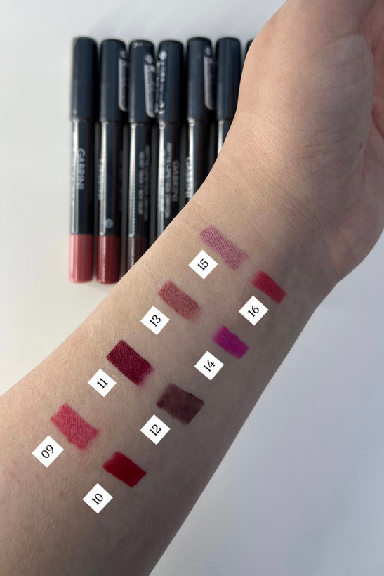 رژلب مدادی گابرینی با ماندگاری طولانی و بدون خشکی لب در فروشگاه شیمون