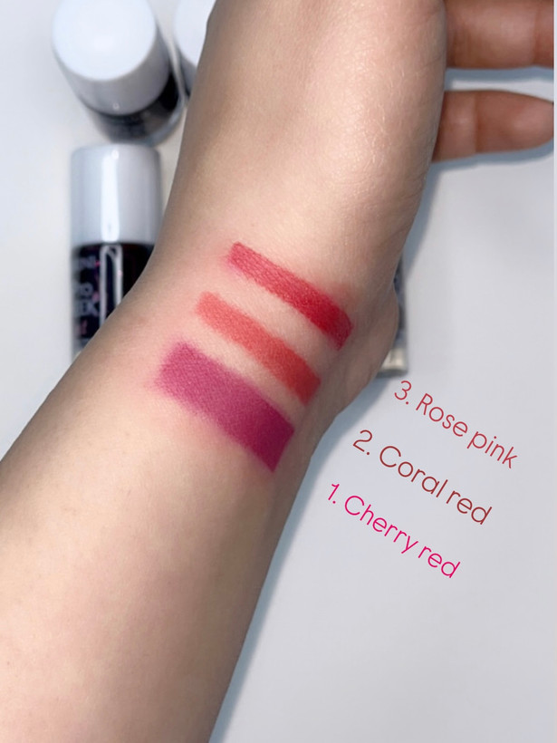 تینت لب گابرینی اصل با بافت سبک و بدون ایجاد چسبندگی روی لب در شیمون